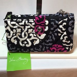 Vera Bradley smart phone Wristlet